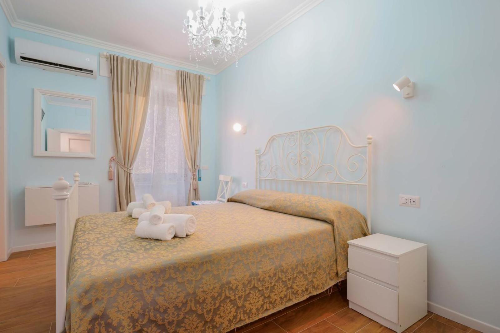 Al Teatro Lirico Hotell Cagliari Exteriör bild