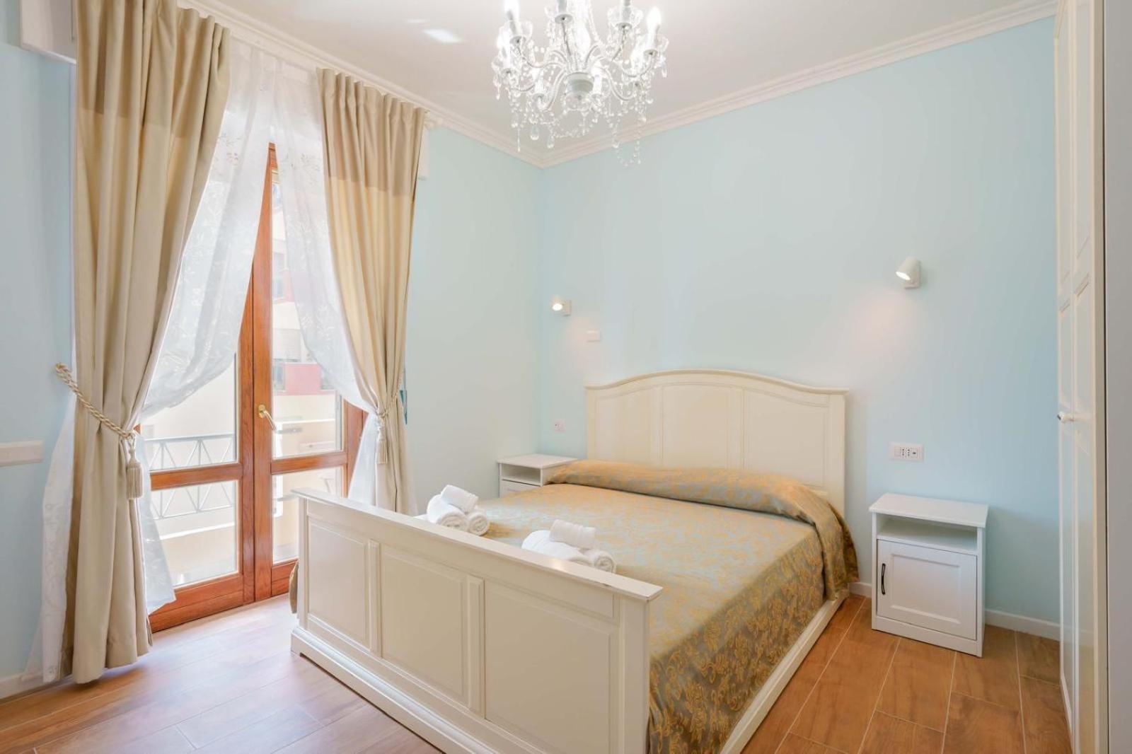 Al Teatro Lirico Hotell Cagliari Exteriör bild
