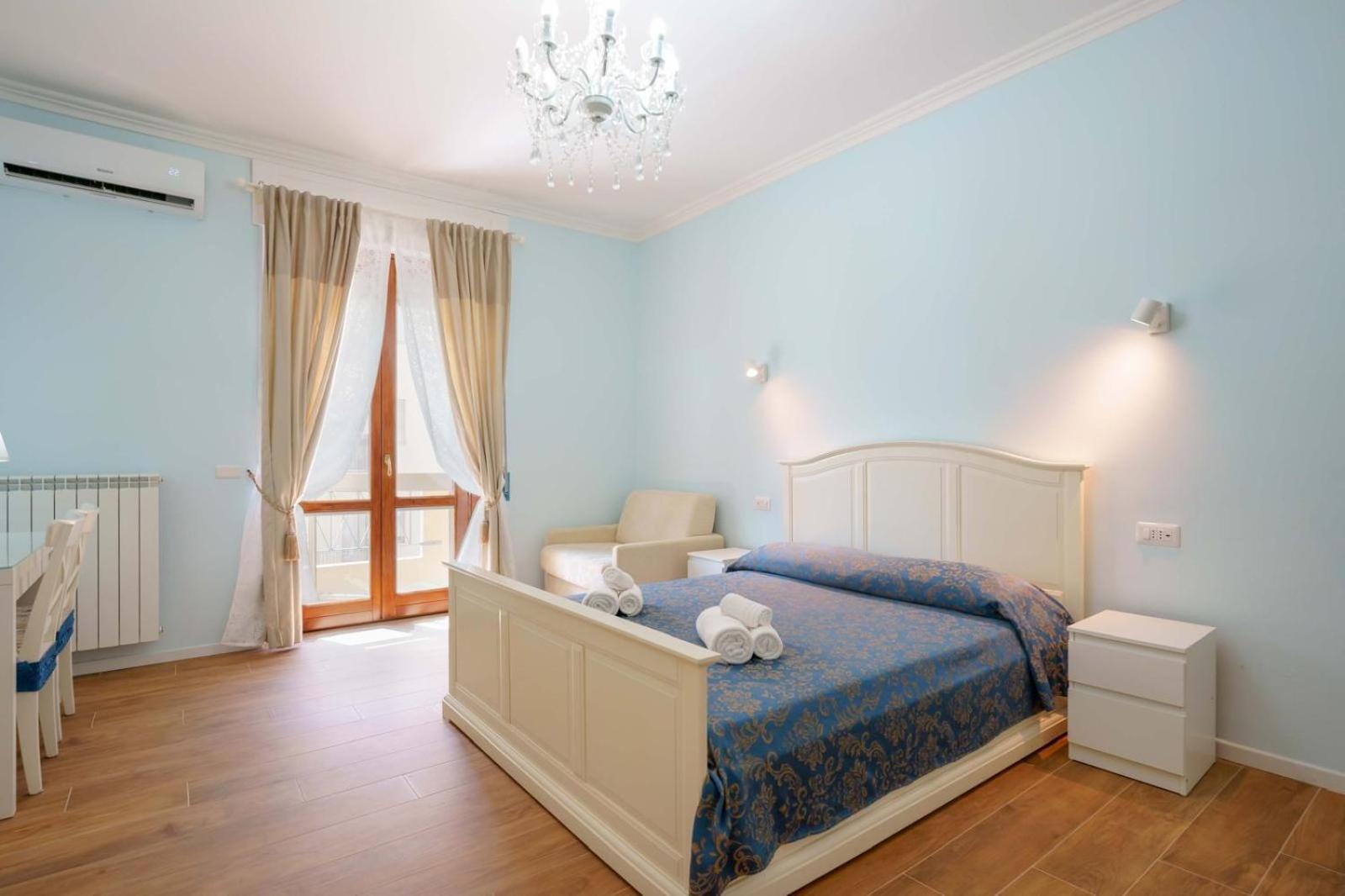 Al Teatro Lirico Hotell Cagliari Exteriör bild
